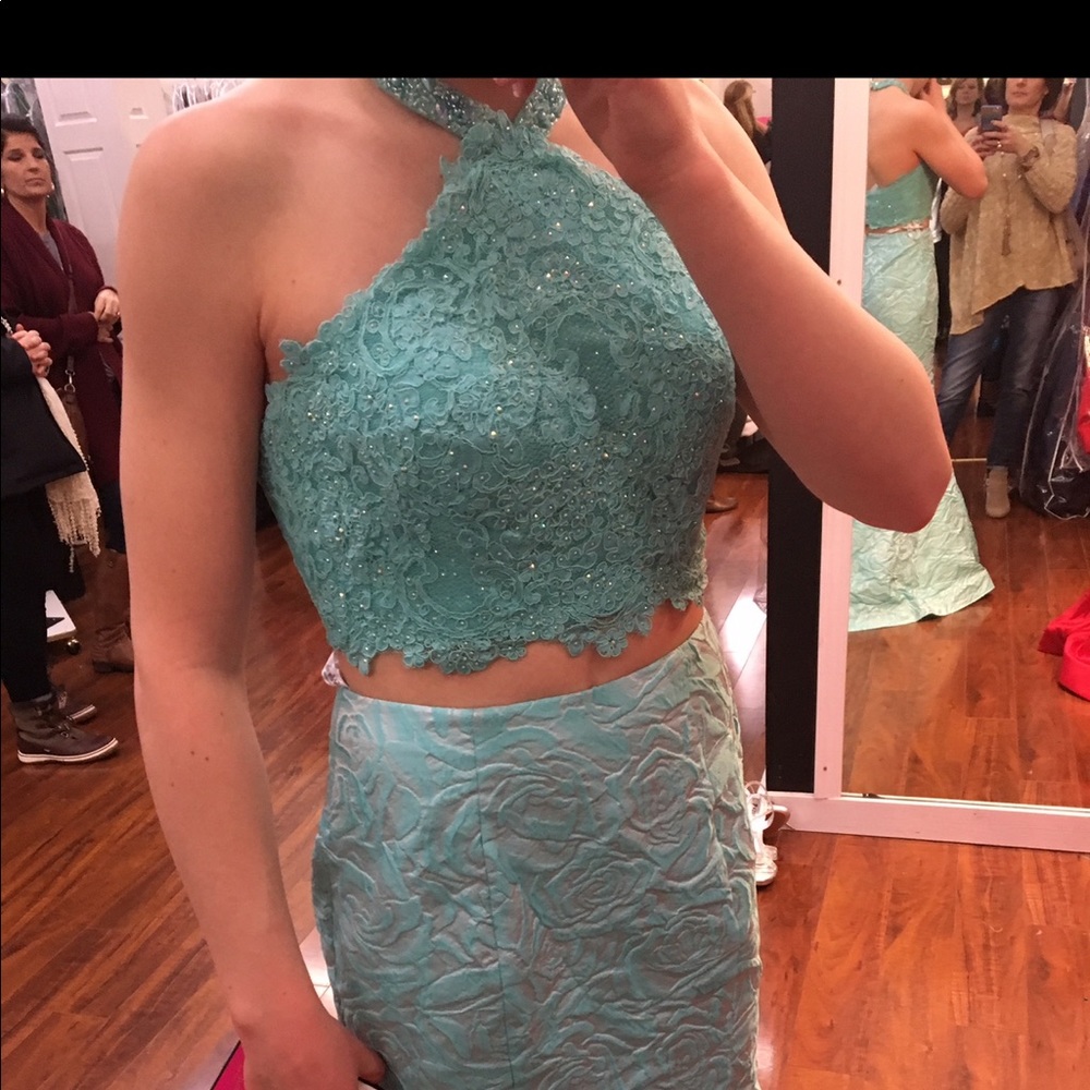 Aqua blue prom/homecoming dress